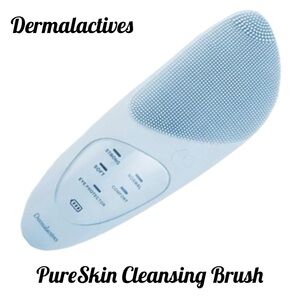 Dermalactives Cleansing Brush